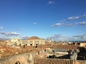 LM APARTMENT - View over the city, Catania